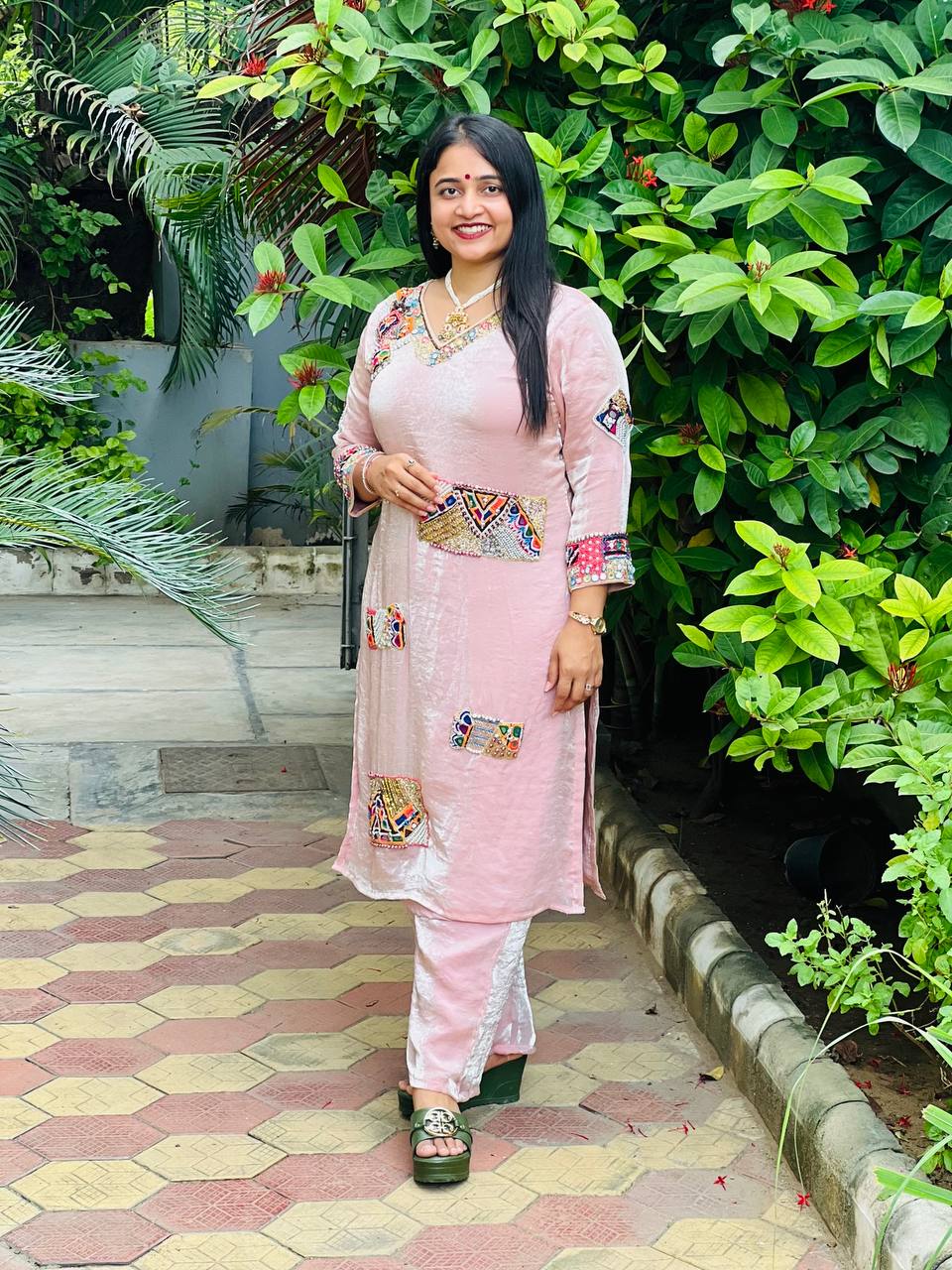 Vohi Pastel Kutchi Luxe Co-ord Set - Image 3