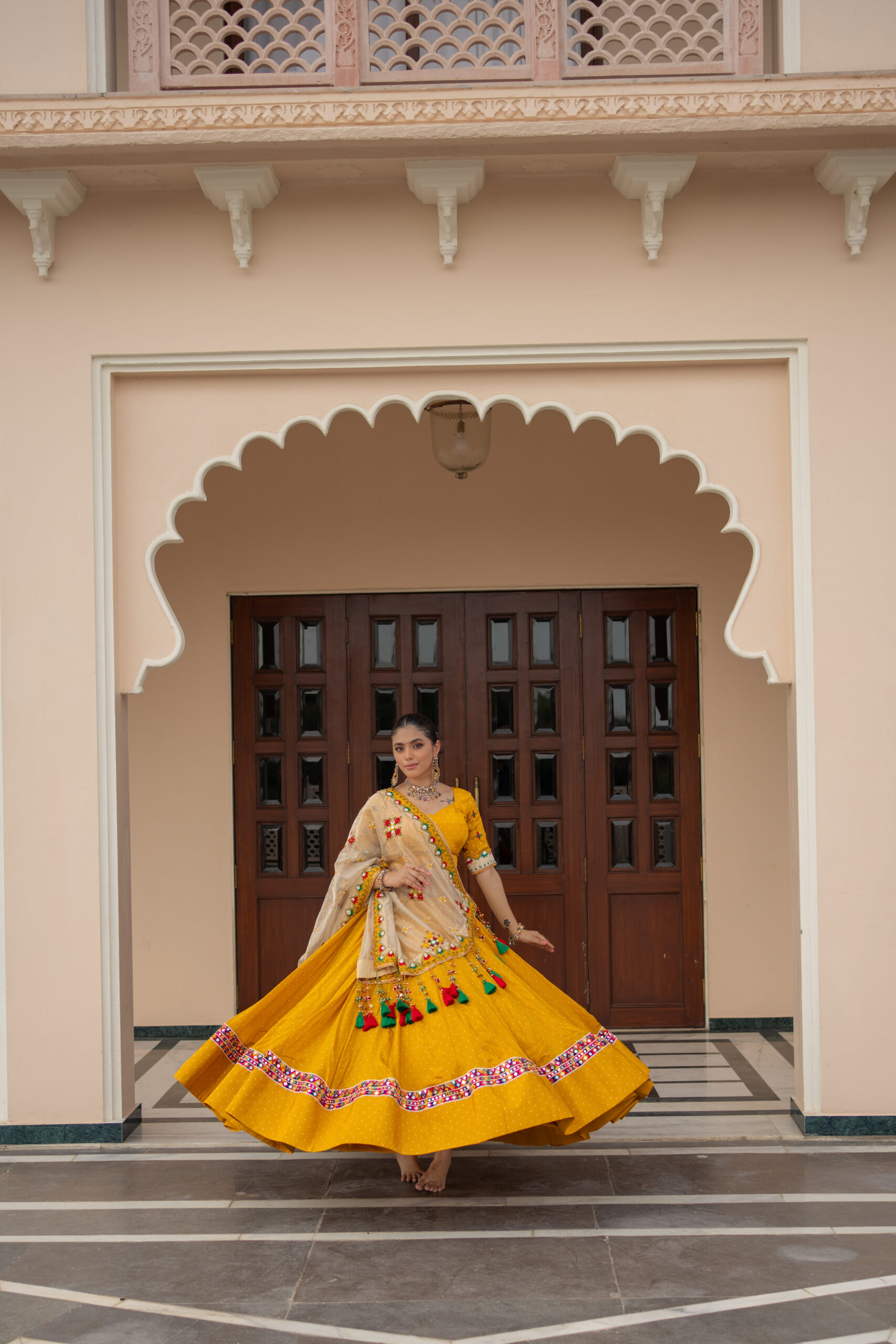 Bandhani Handcrafted Chaniya Choli - Image 4